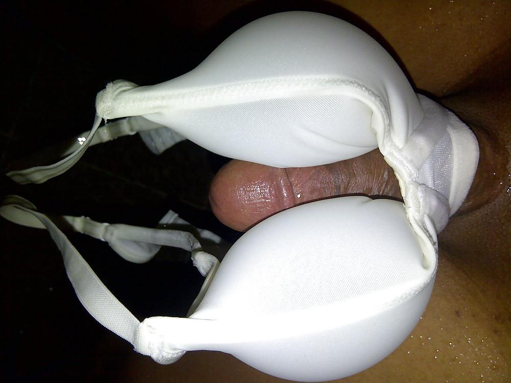 10P Fun with funny balloon bra