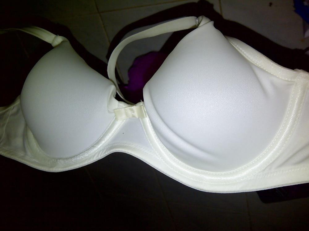 10P Fun with funny balloon bra
