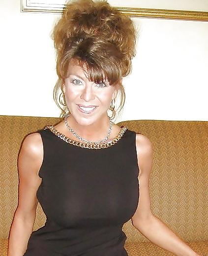 25P MATURE BEAUTIES IN BLACK-I I