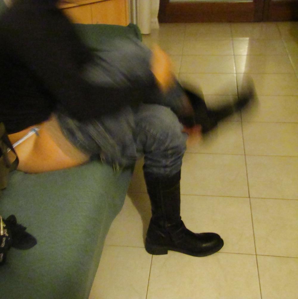 24P Moglie sul tavolo......commenti