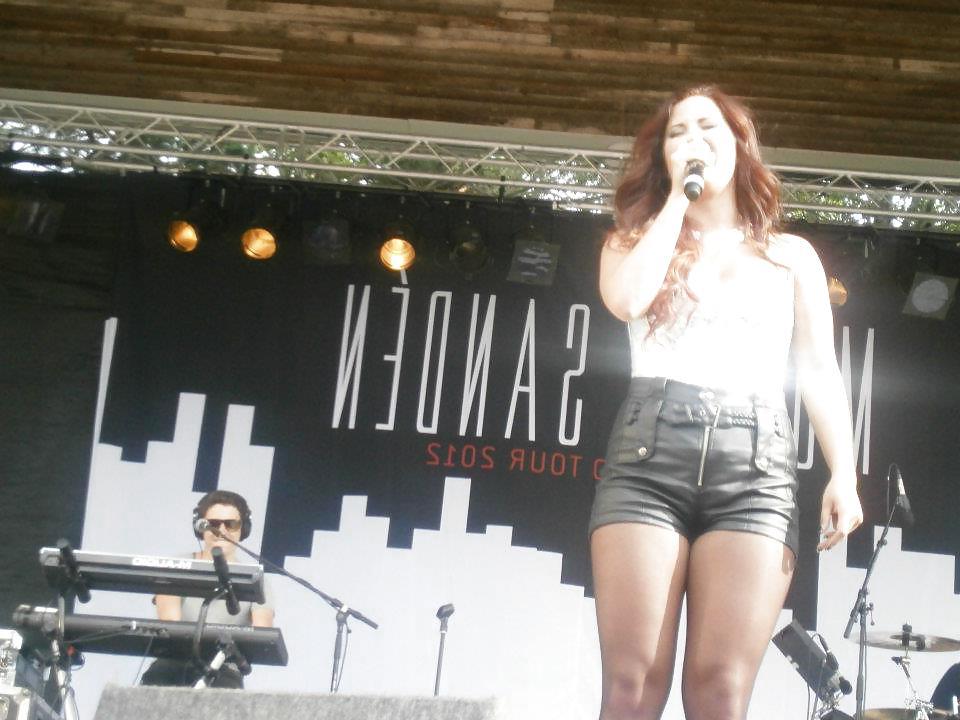 25P Molly - swedish singer