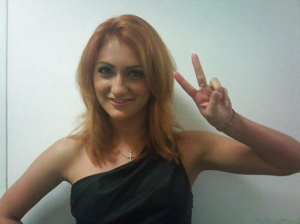 25P Aliona vilani sexy redhaired dancer 2