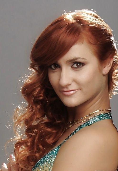 25P Aliona vilani sexy redhaired dancer 2