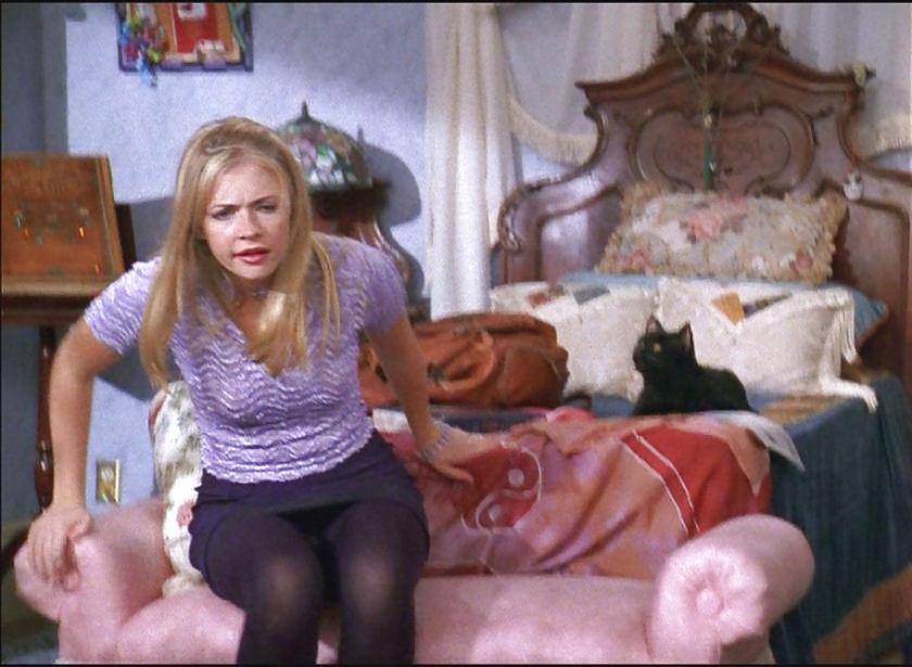 14P Melissa Joan Hart pantyhose
