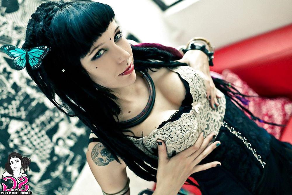 25P Tattoo's and sexy hot girls