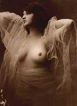 25P Vintage Nudes