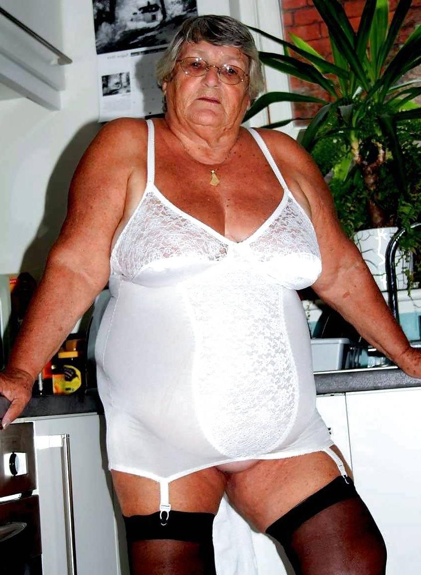 20P Mature-BBW-Ladies 340