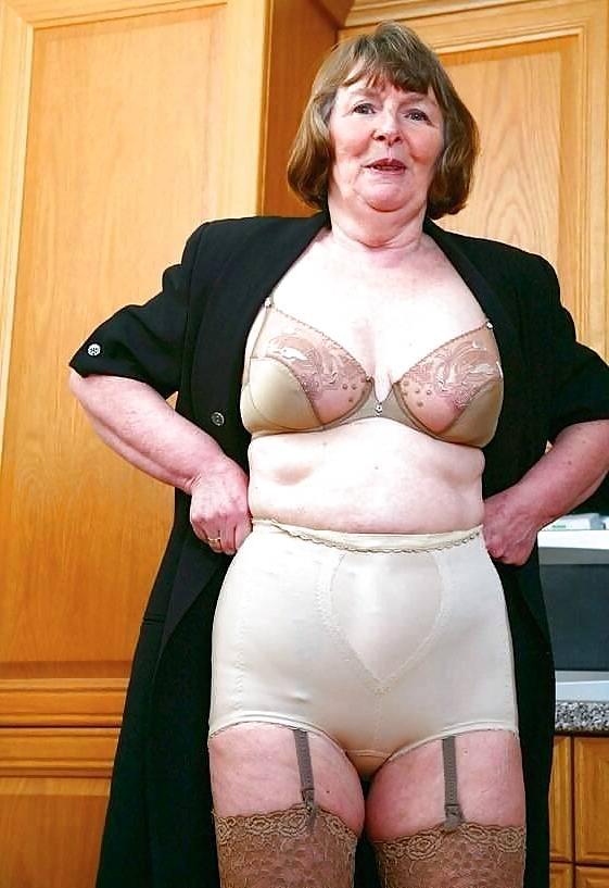 20P Mature-BBW-Ladies 340