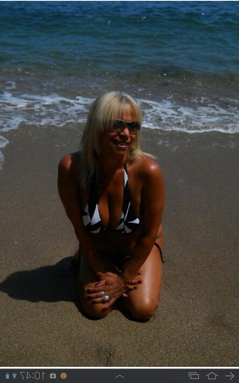 25P Milf maman francaise non nude