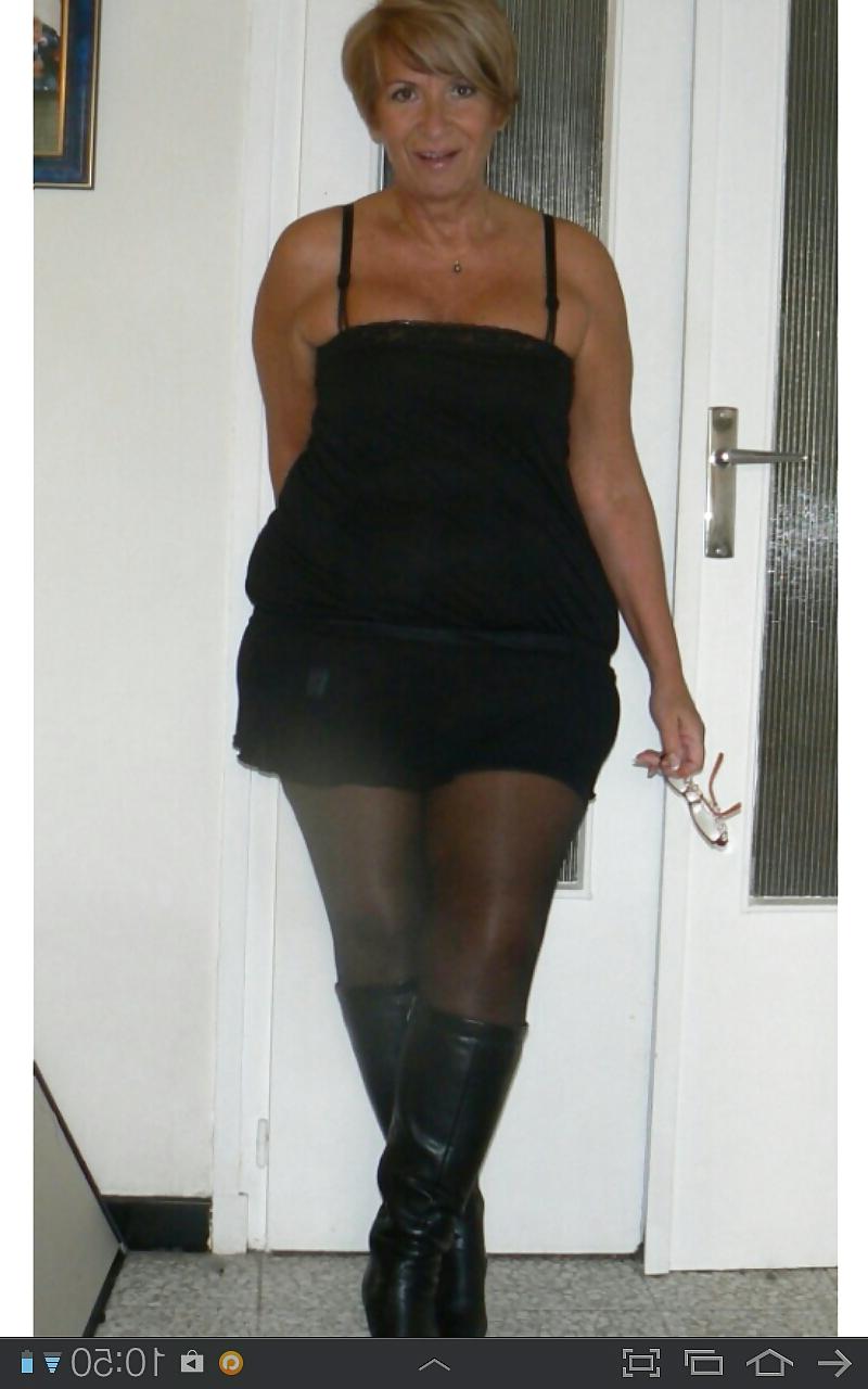25P Milf maman francaise non nude