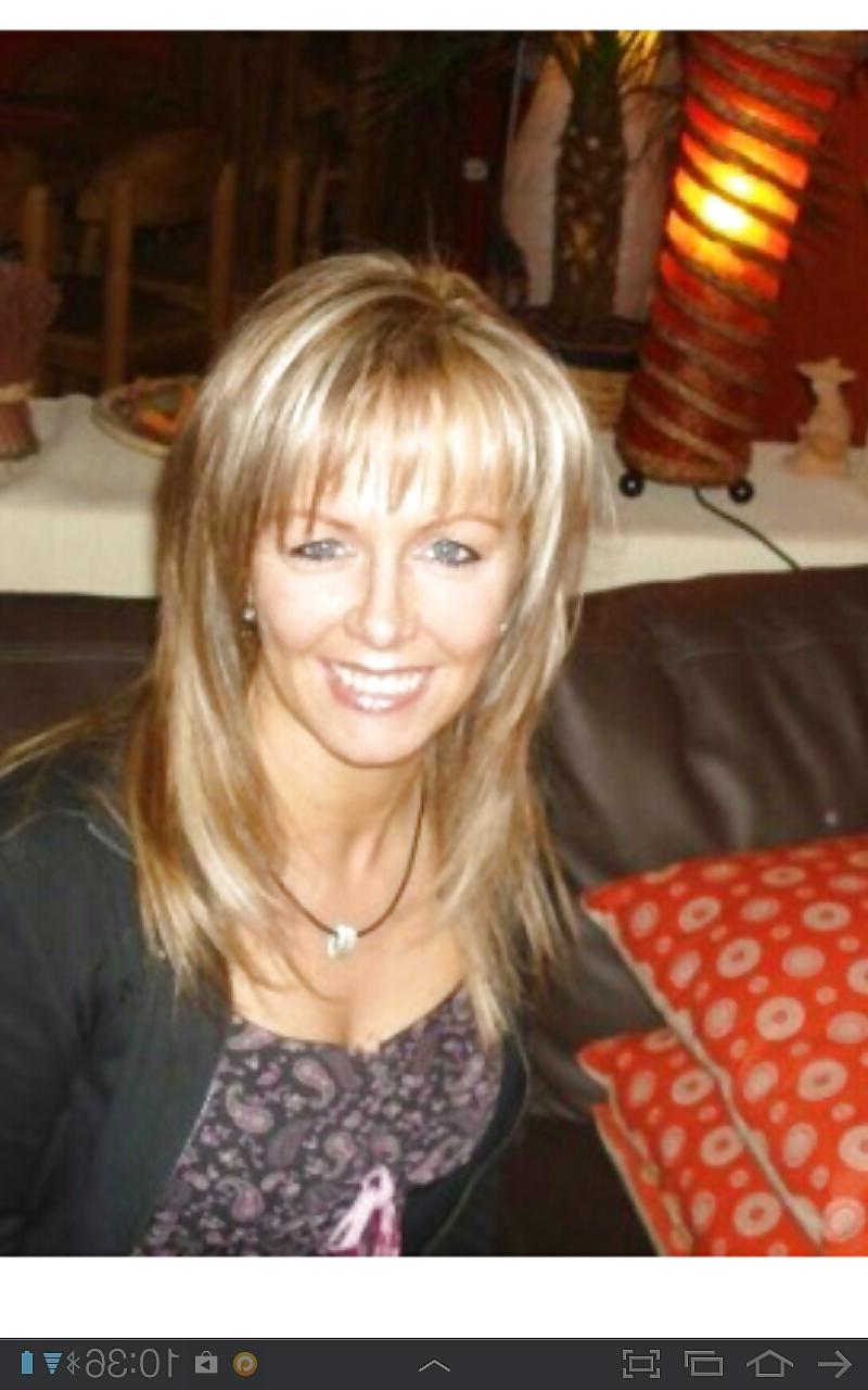 25P Milf maman francaise non nude