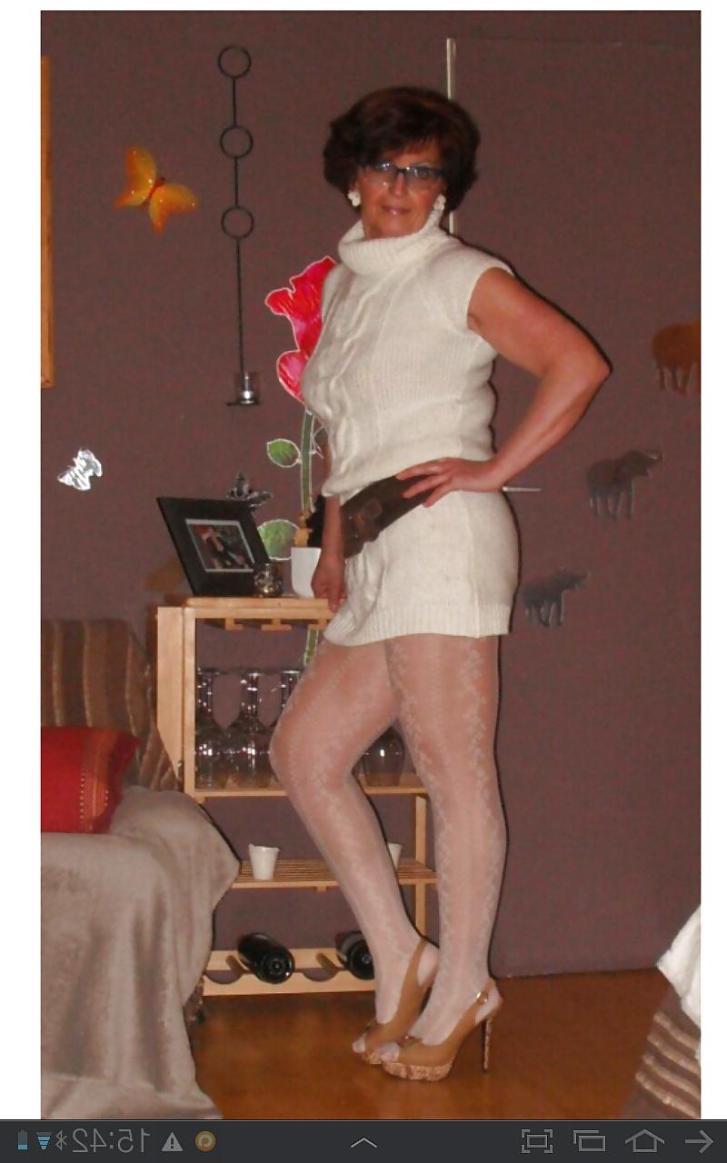 25P Milf maman francaise non nude