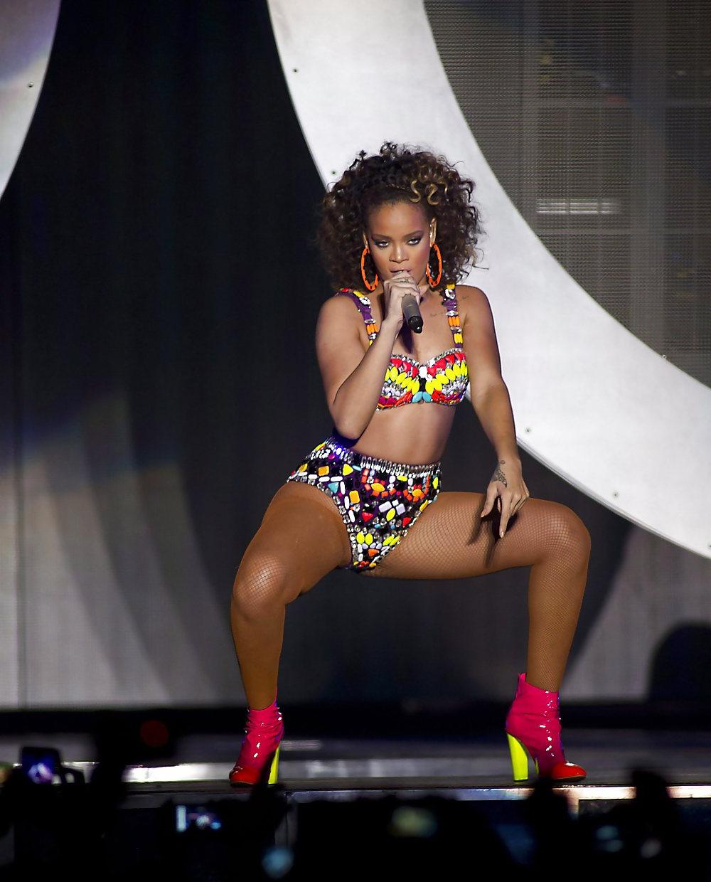 25P Rihanna