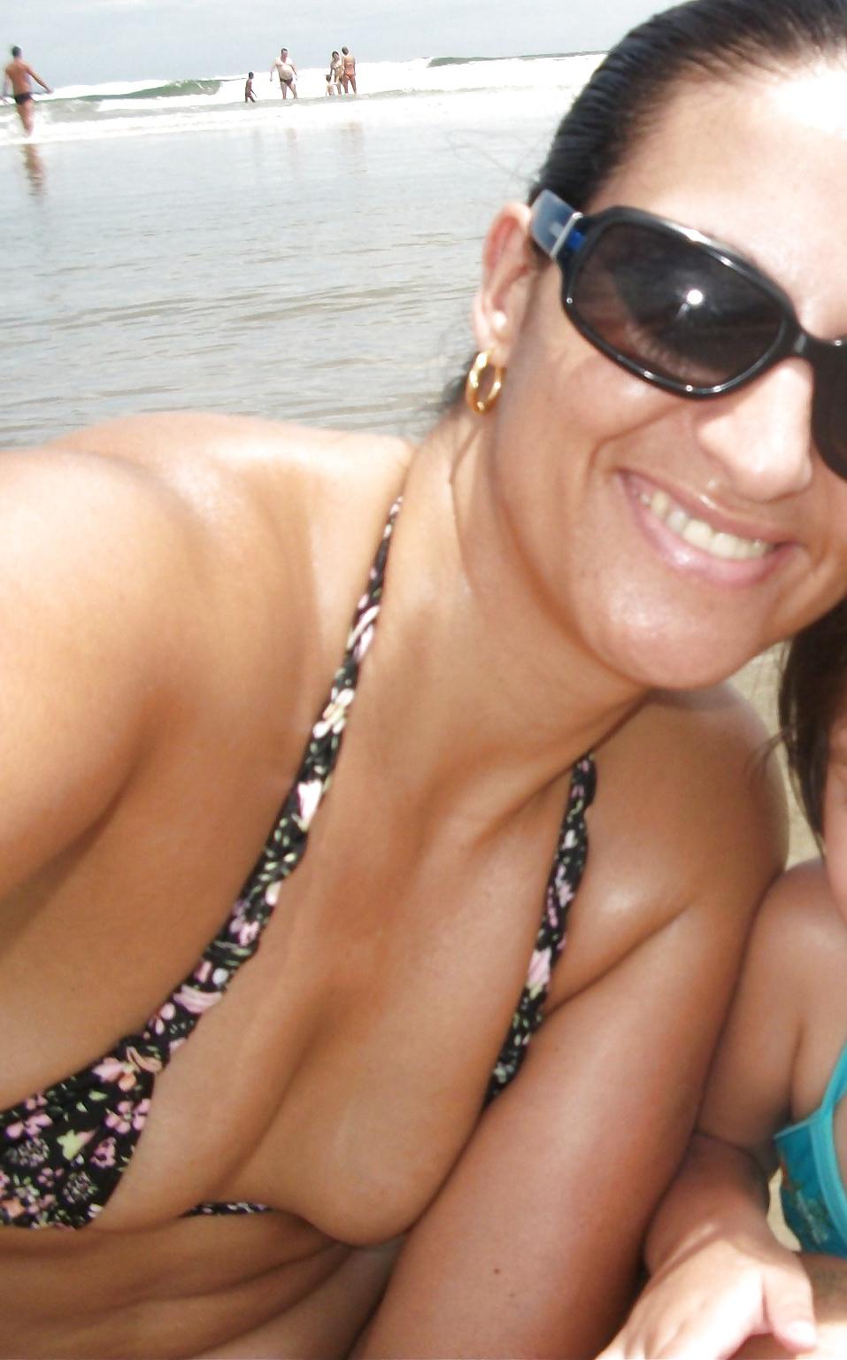 25P Sexy mom Angela with great ass and small tits