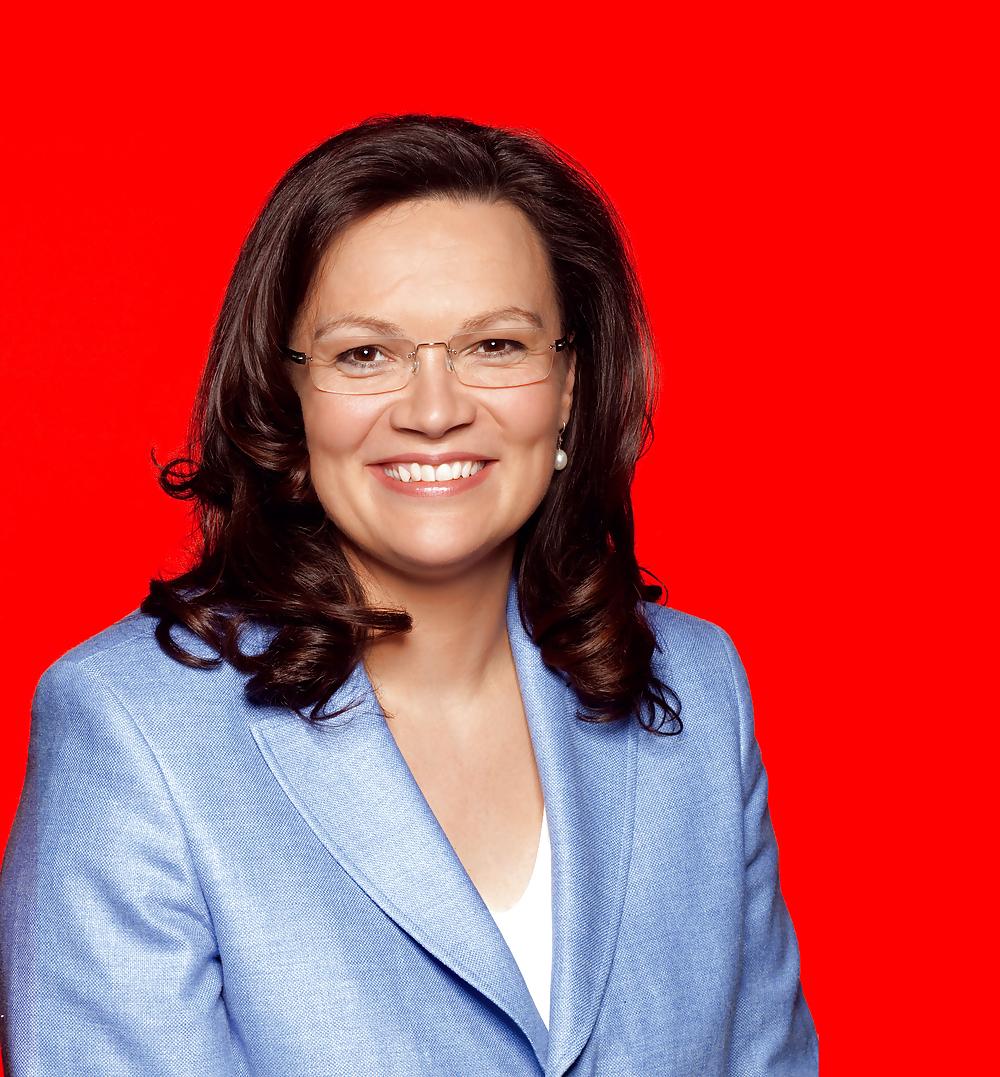 12P Deutsche Politik Fotzen2