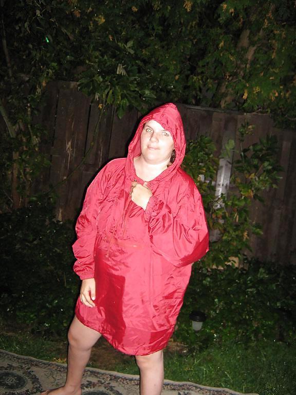 22P Posing in the rain