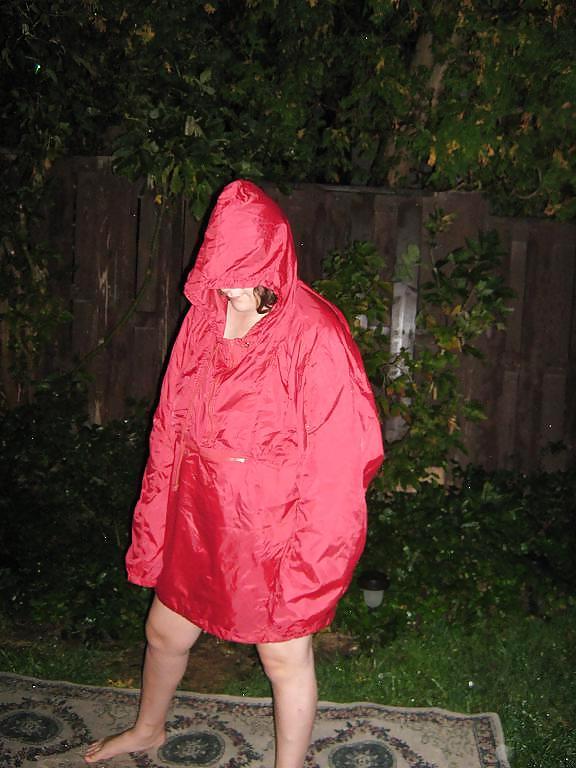 22P Posing in the rain