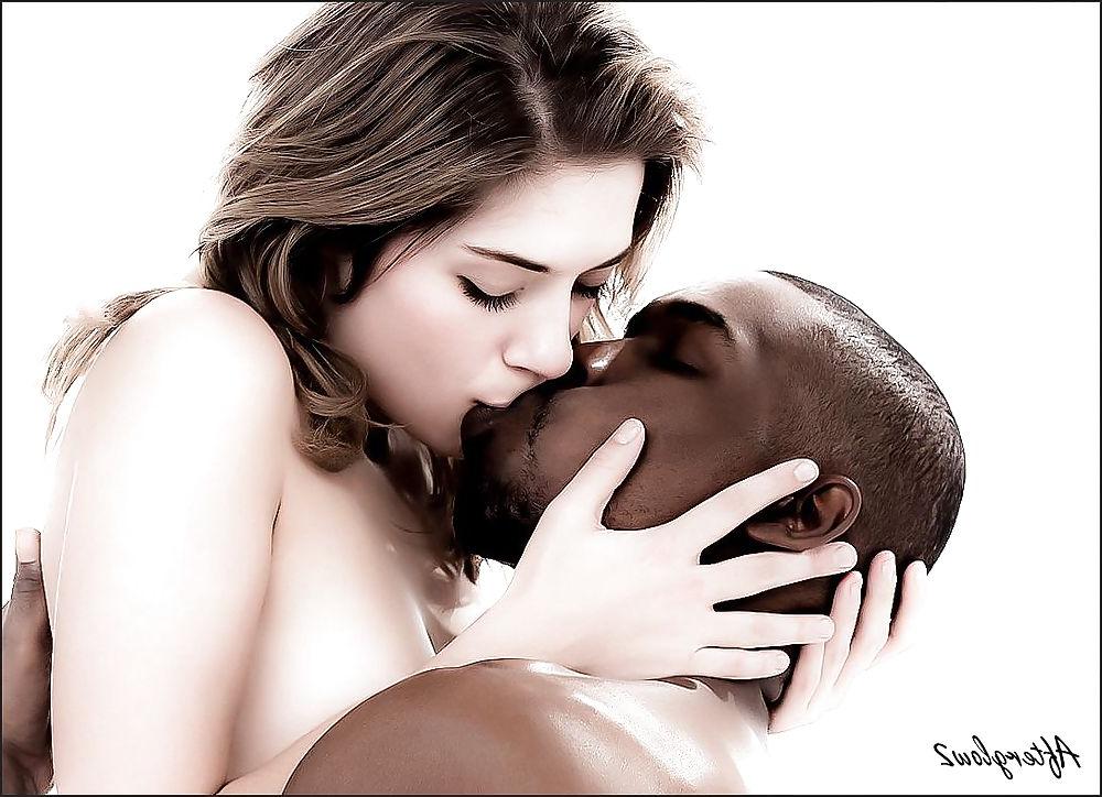 25P Lia's Interracial Luminance