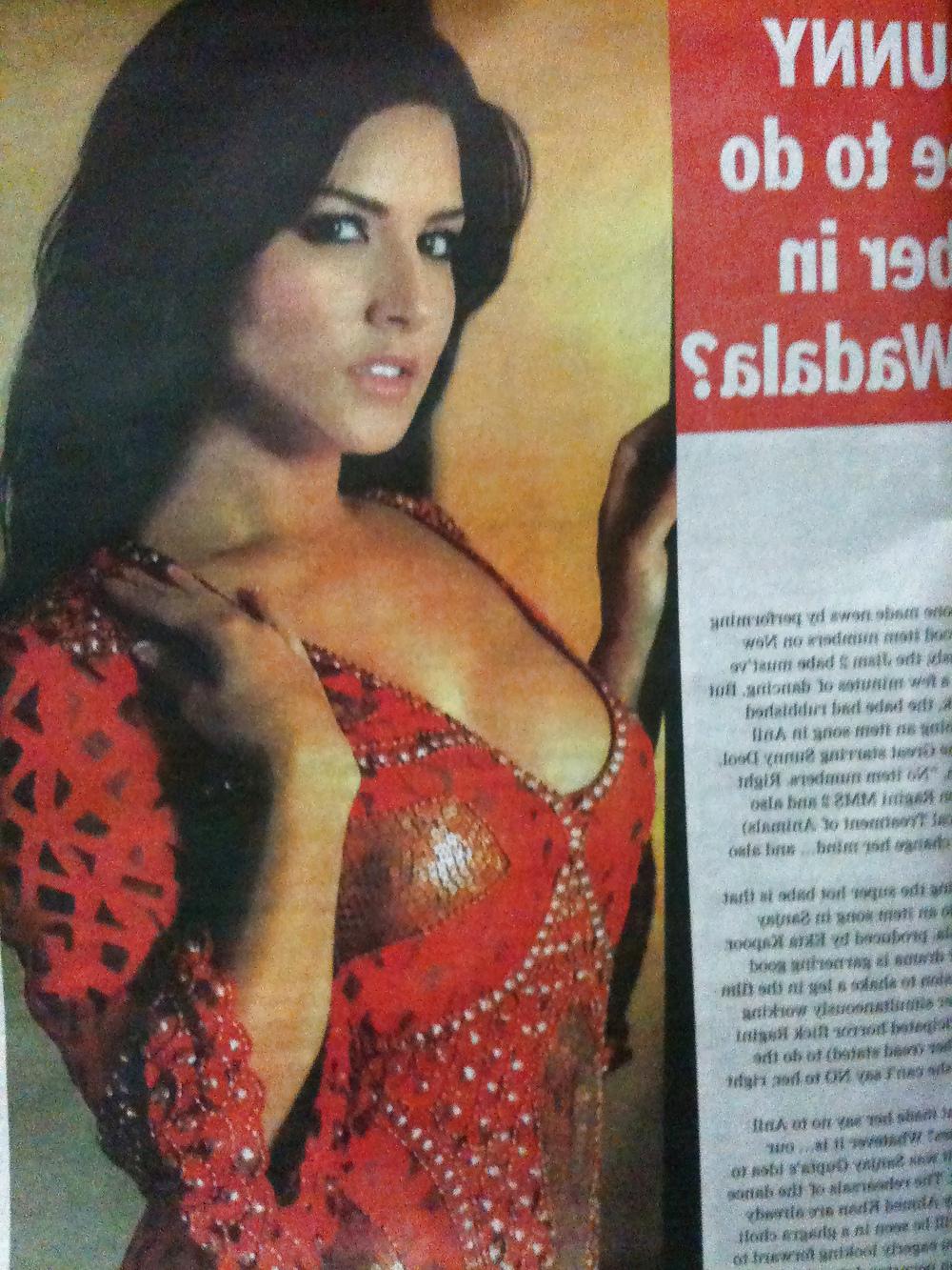 25P Indian Ethnic Newspapers - Photos for Jerking