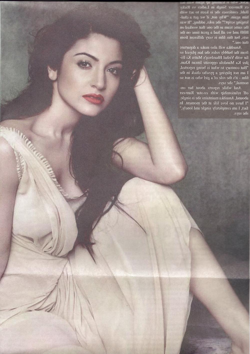 25P Indian Ethnic Newspapers - Photos for Jerking