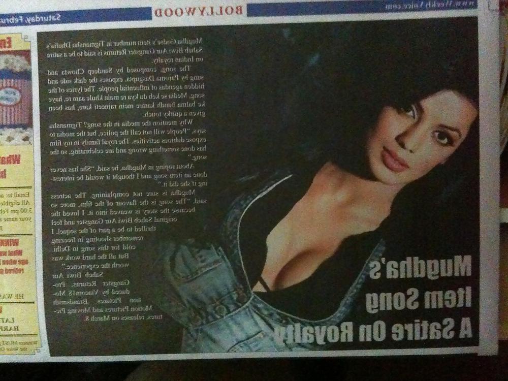 25P Indian Ethnic Newspapers - Photos for Jerking