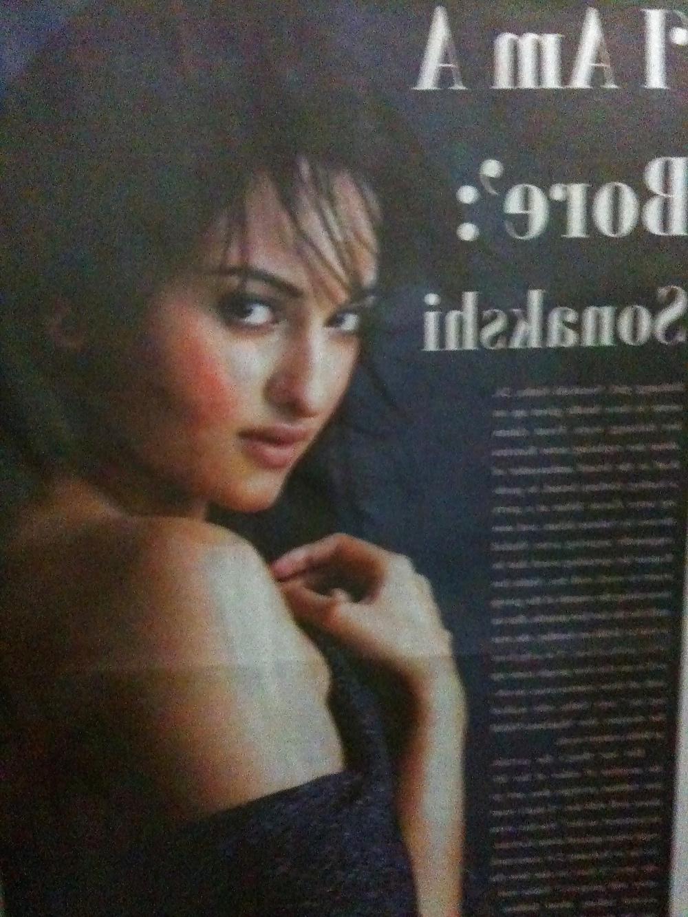 25P Indian Ethnic Newspapers - Photos for Jerking