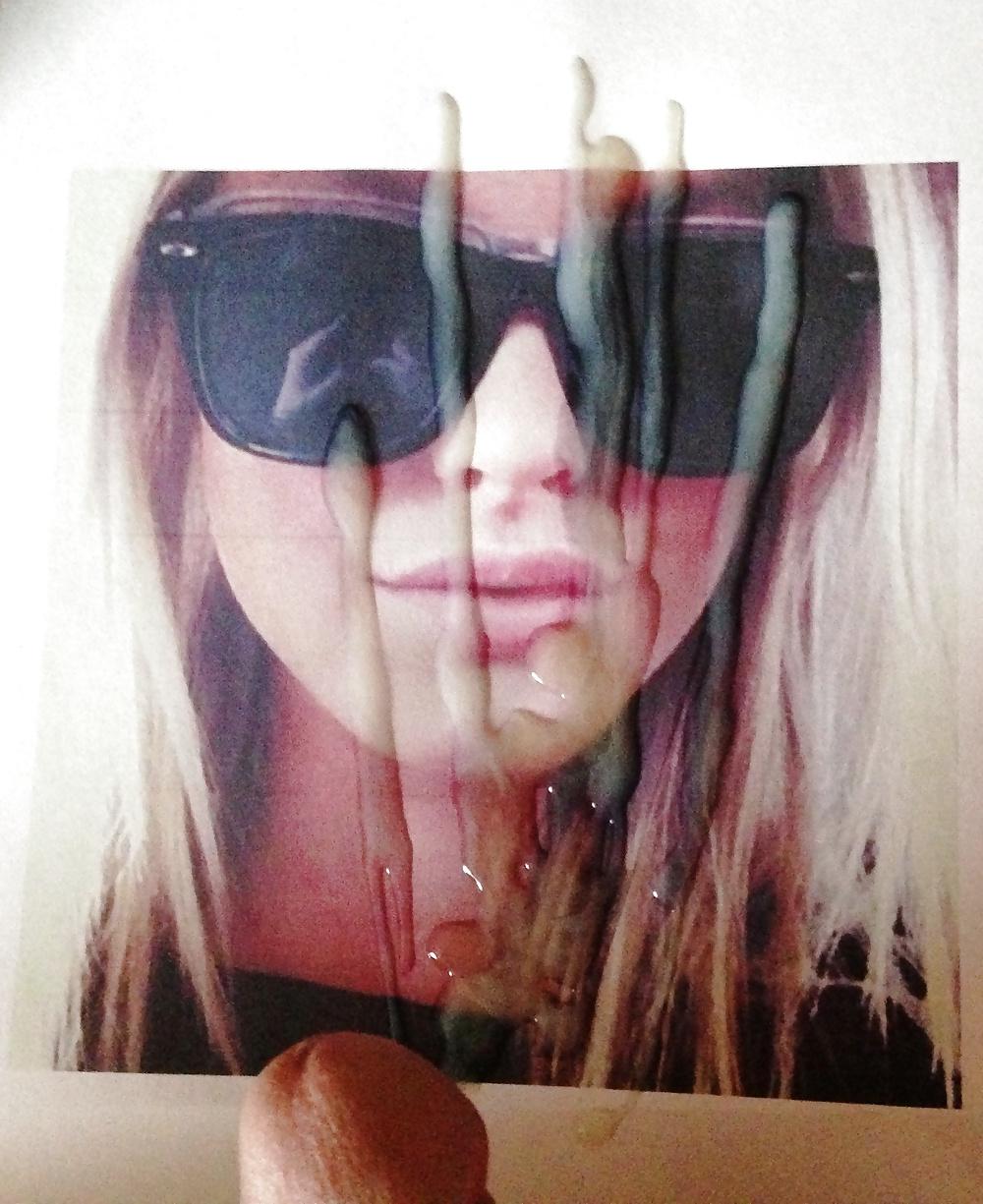 7P Gorgeous Babe with Sunglasses