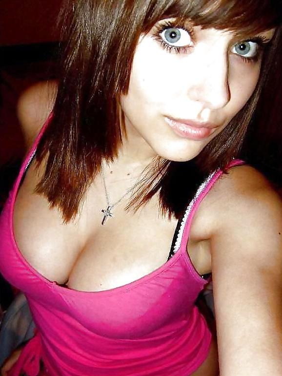20P Big tits busty beauties 11