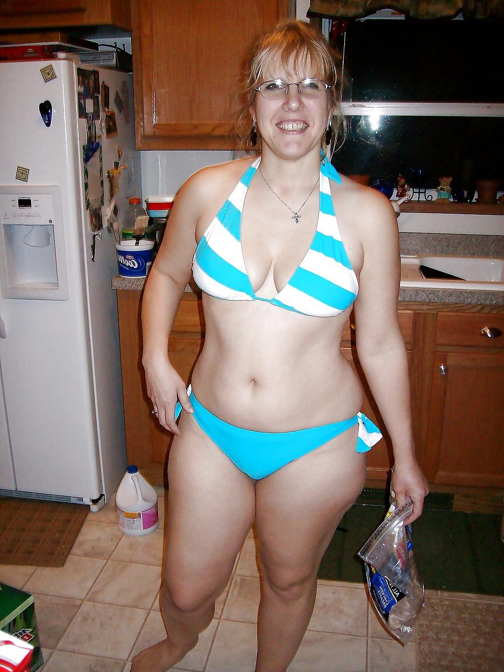 25P Your mom in a bikini