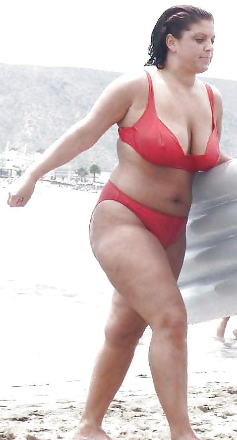 25P Your mom in a bikini