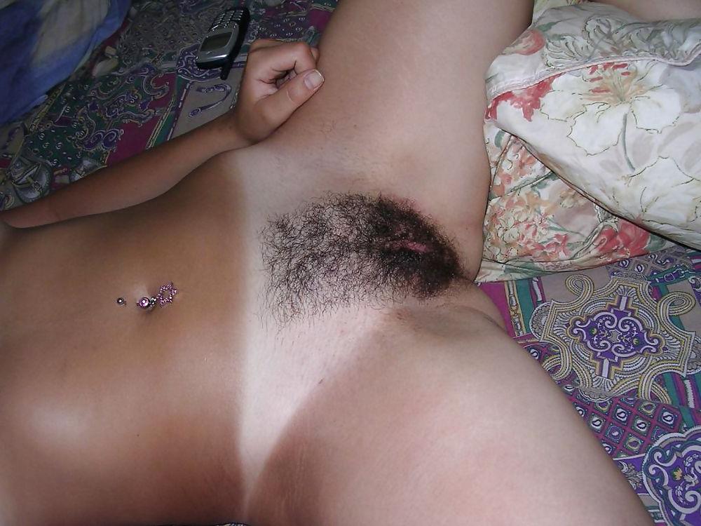 13P Israeli girls posing naked 1
