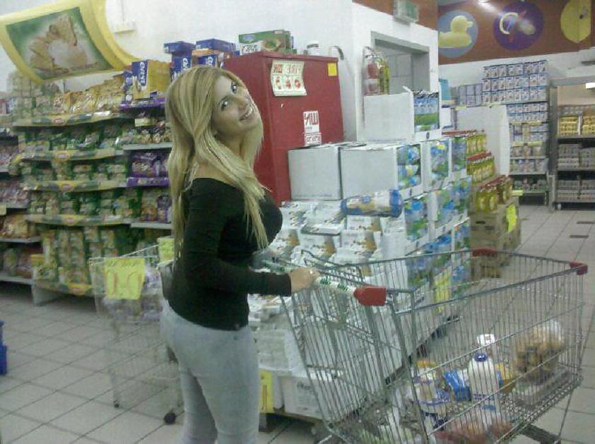 19P Israeli girl: adira