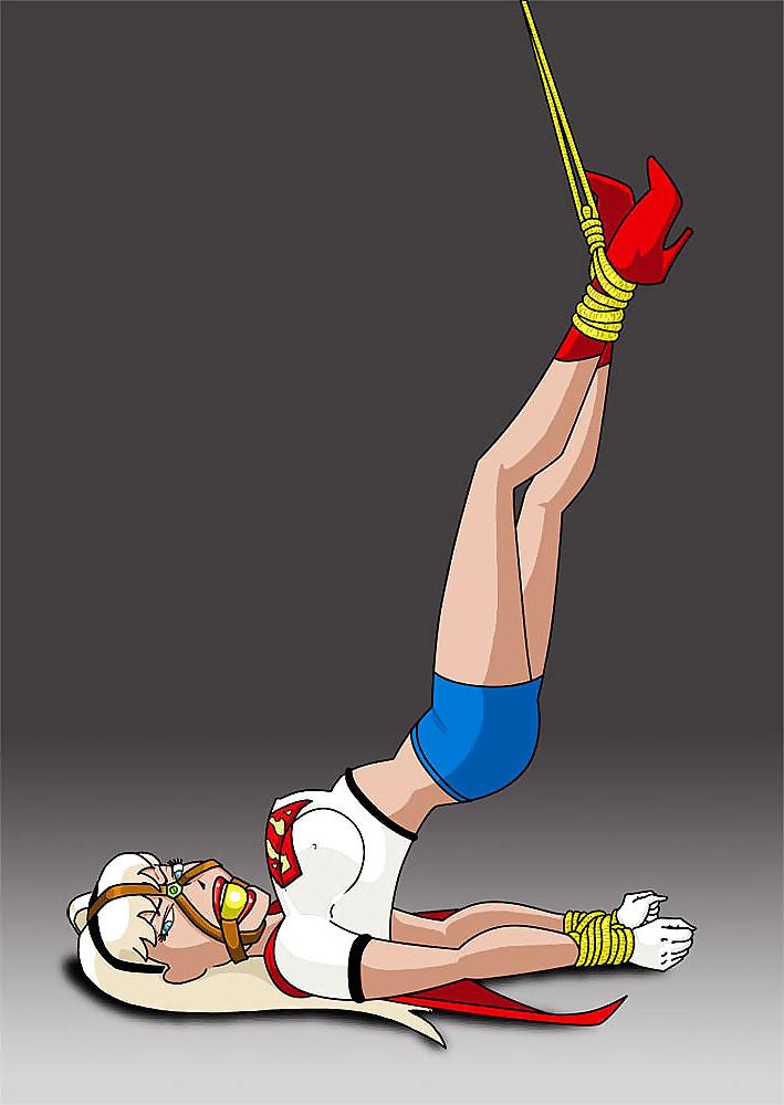 25P Hot Superheroines