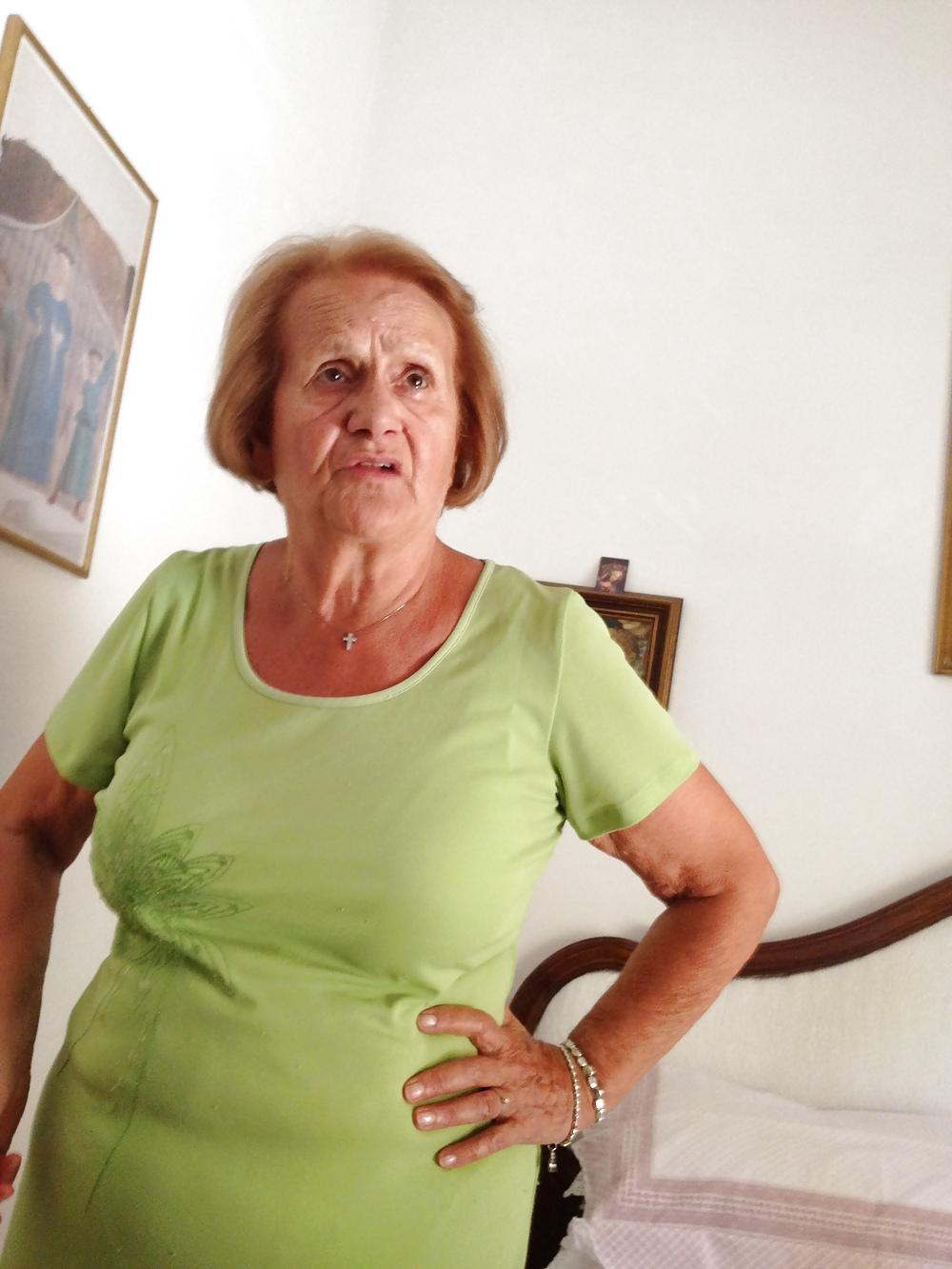 6P Gemma 81 year old italian slut