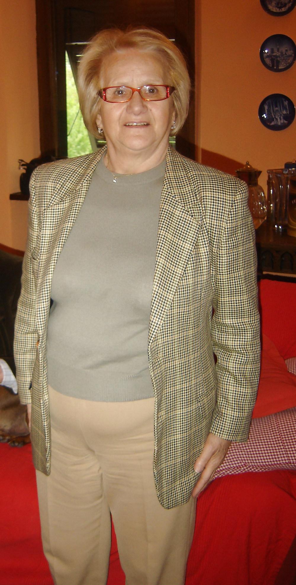 6P Gemma 81 year old italian slut