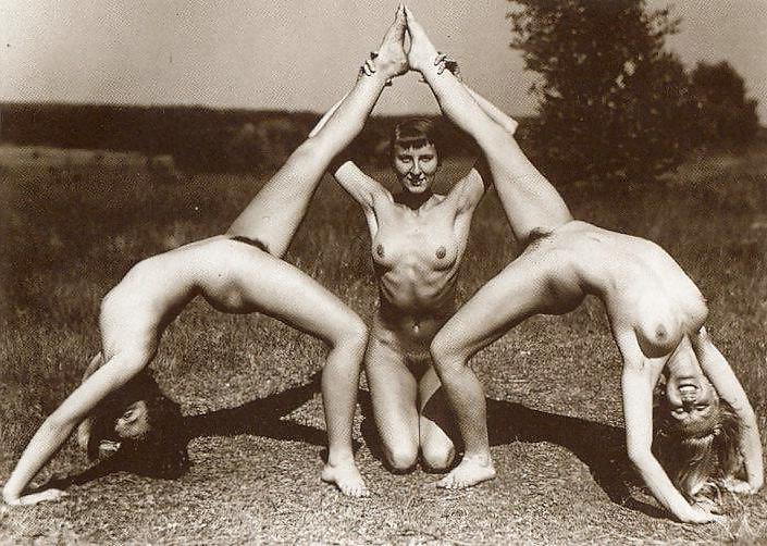 20P Groups Of Naked People - Vintage Edition - Vol. 4