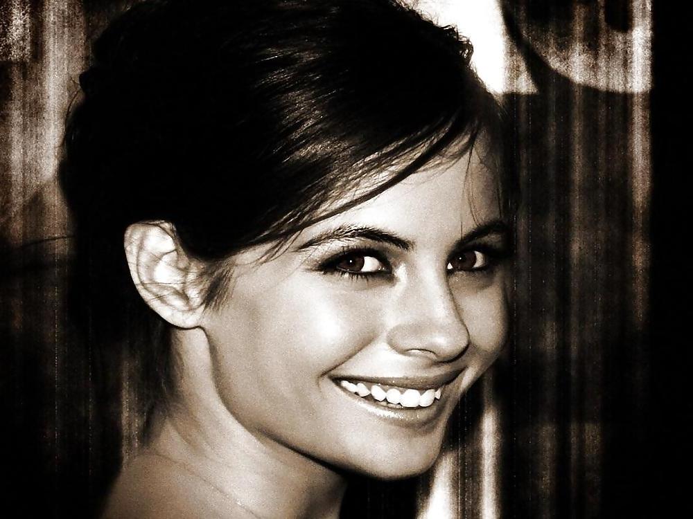 25P Willa holland (Hottest Young Celebrity) for fan :) 