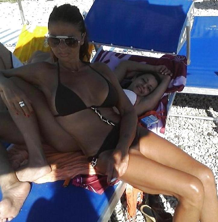 11P Italian women: analisa