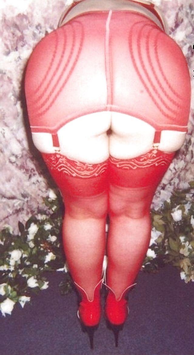 25P Rear-View of open bottom Girdles 1