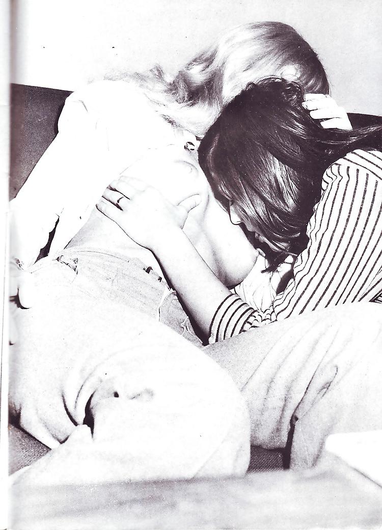 25P Vintage Magazines Playing Girls