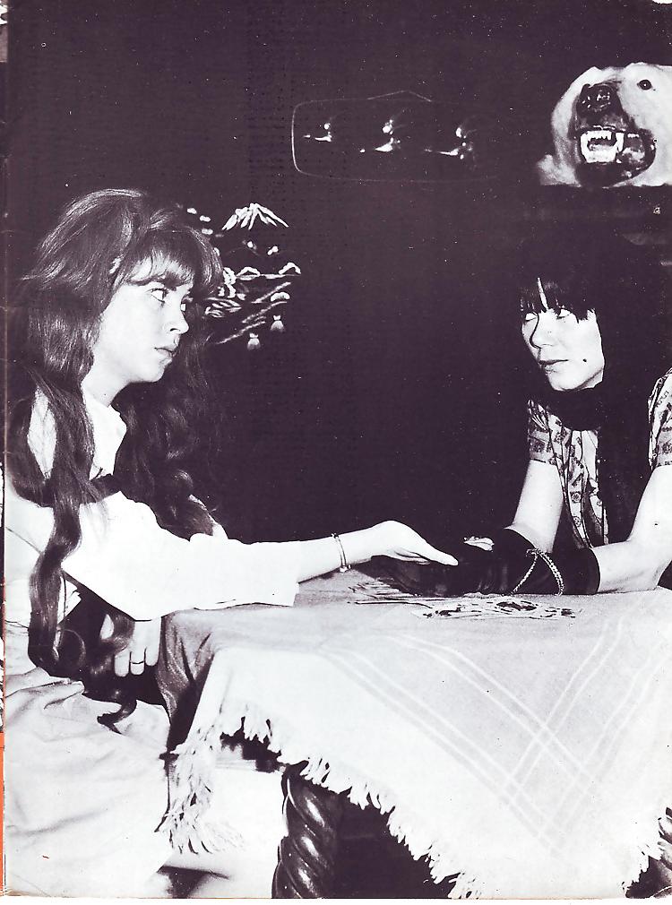 25P Vintage Magazines Petting Girls No 03