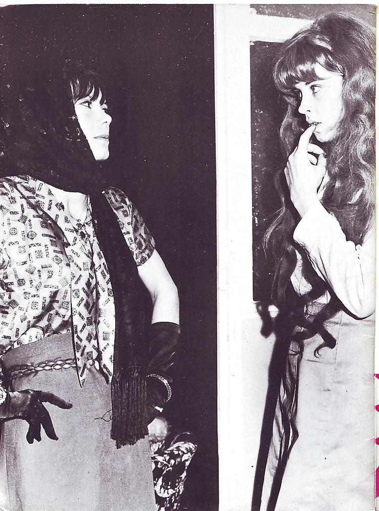 25P Vintage Magazines Petting Girls No 03
