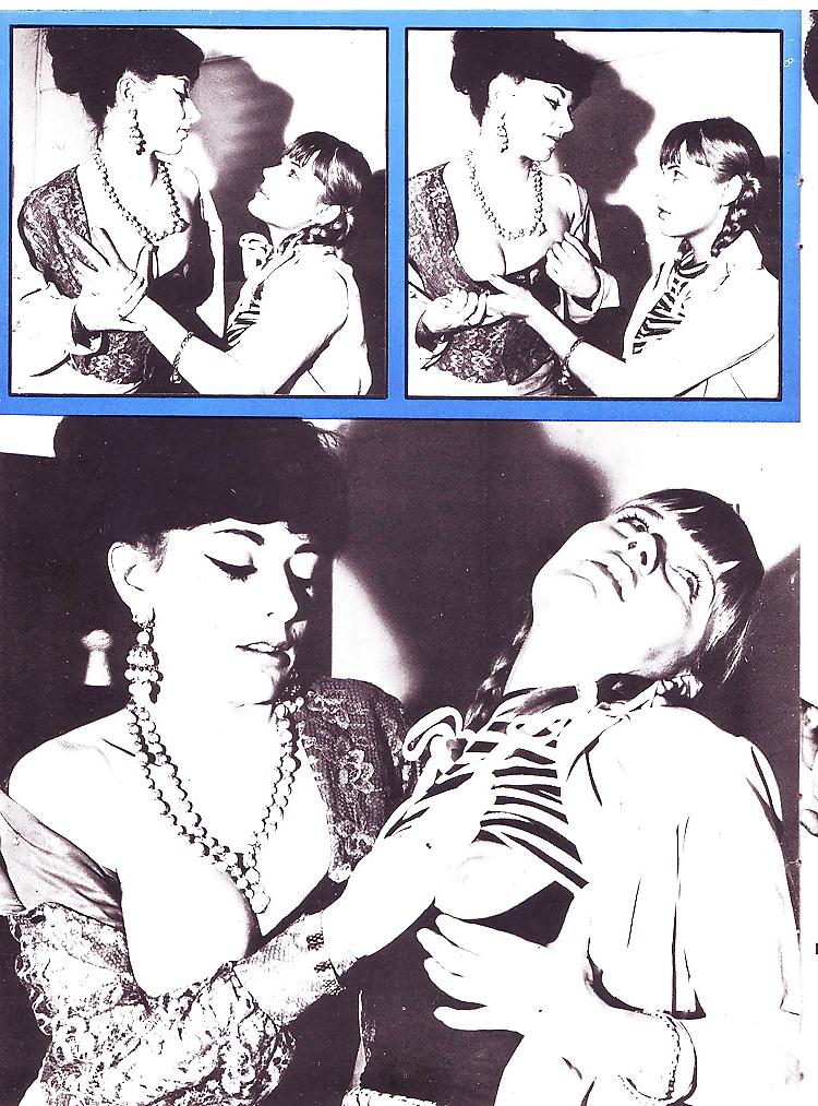 25P Vintage Magazines Petting Girls No 05