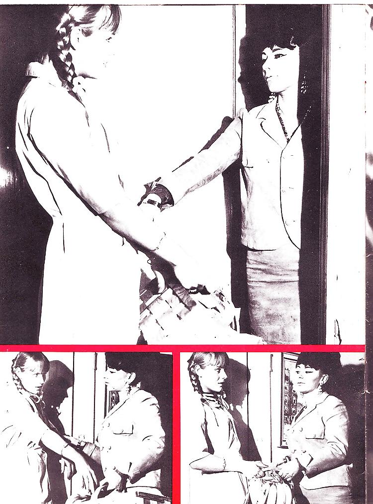25P Vintage Magazines Petting Girls No 05