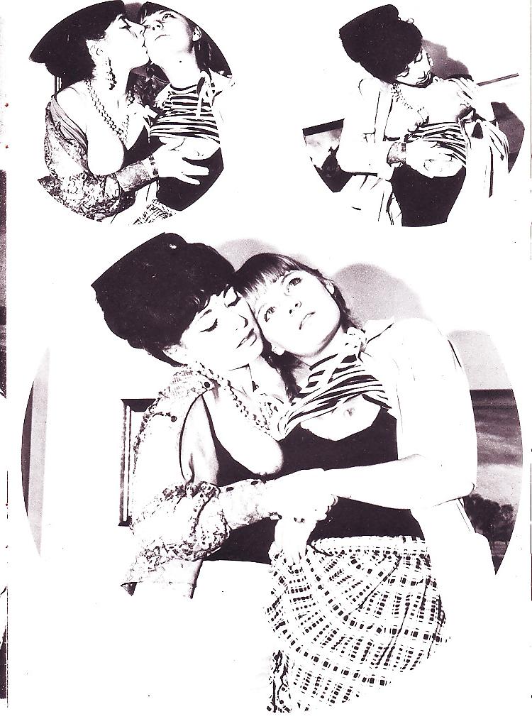 25P Vintage Magazines Petting Girls No 05