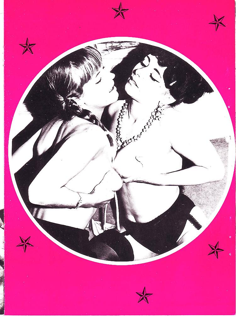 25P Vintage Magazines Petting Girls No 05