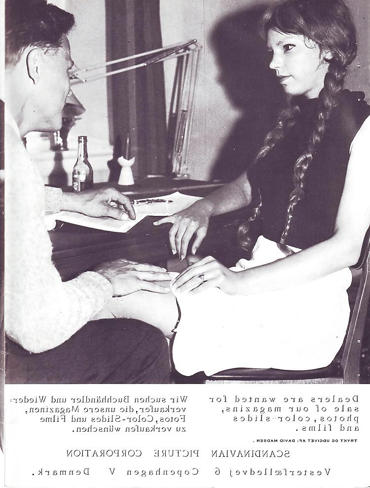 25P Vintage Magazines Petting No 04