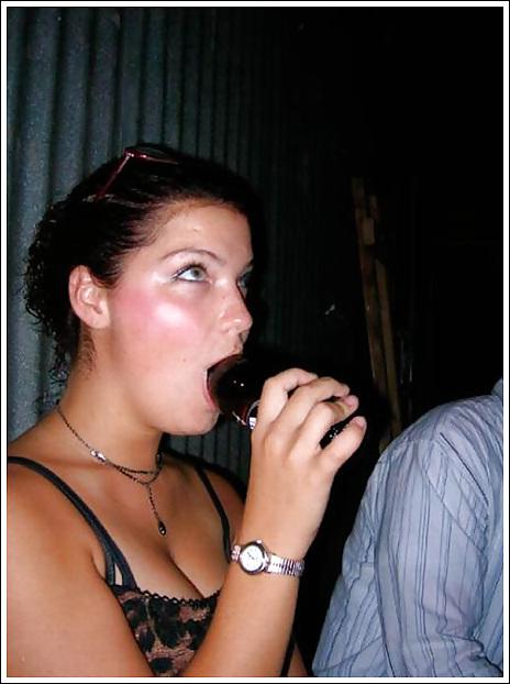 25P Bottle sucking