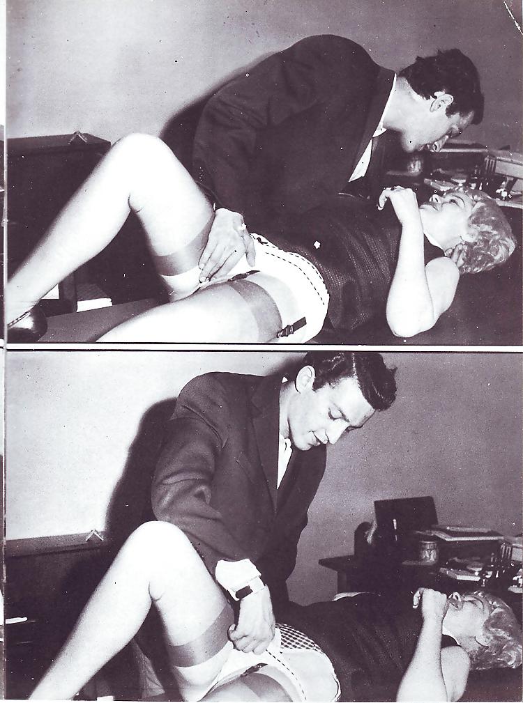 25P Vintage Magazines Petting No 08
