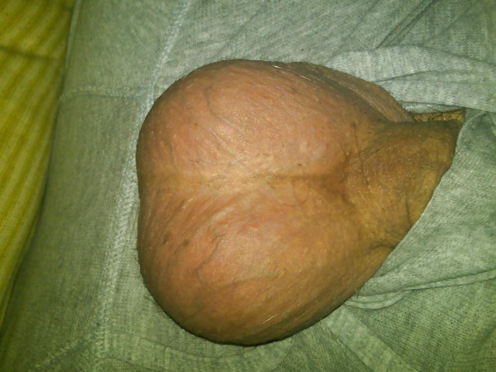 18P Checking out my buddys huge balls. In HD!